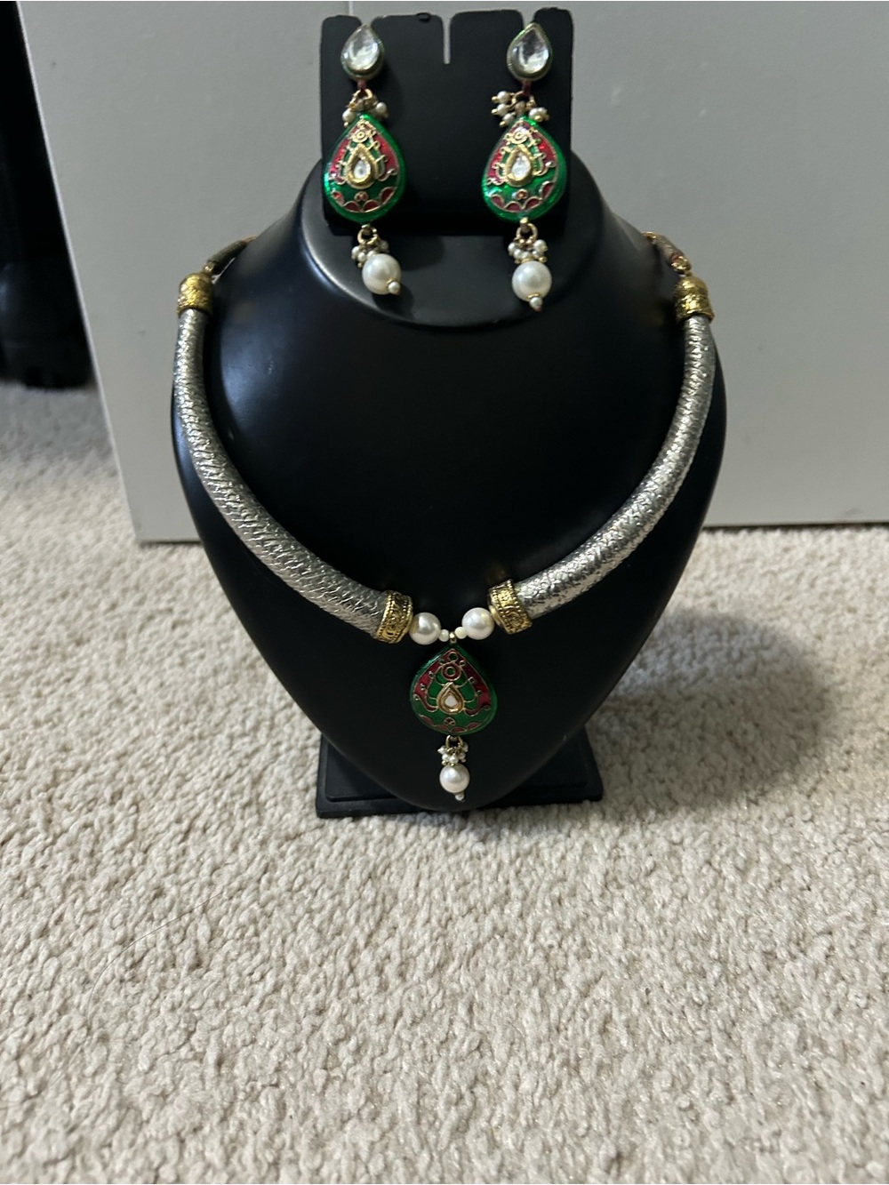 Green and Gold Enamel Pendant Necklace & Earring Set